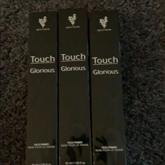 Face Primer - Picture 2 of 2